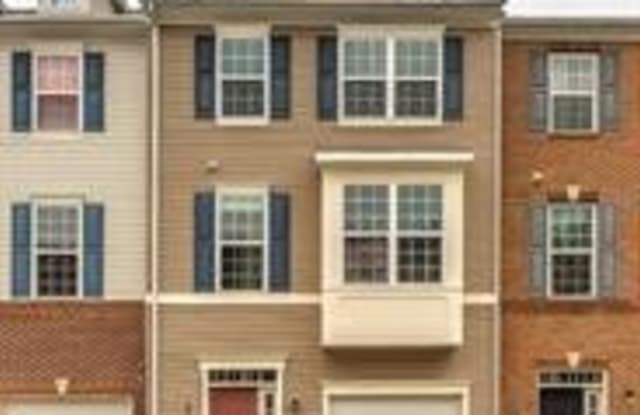 8407 WOOD THRUSH WAY - 8407 Wood Thrush Way, Severn, MD 21144