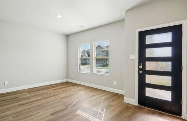 516 Midnight Oak Drive