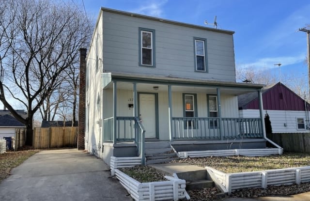 1371 Portland Avenue Northeast - 1371 Portland Avenue Northeast, Grand Rapids, MI 49505