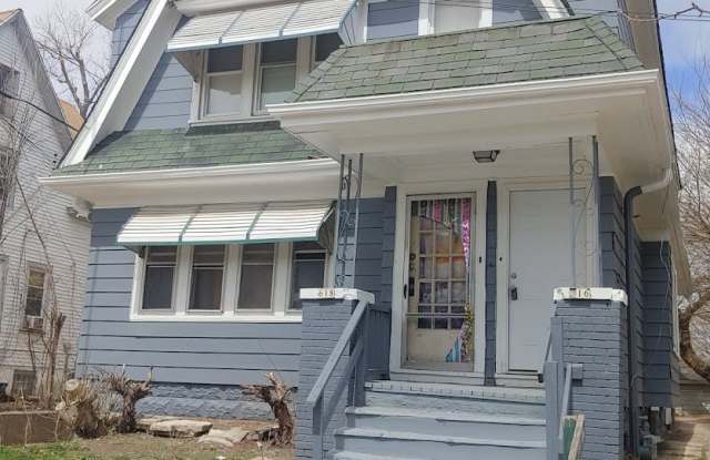 618 West Chambers Street - 1