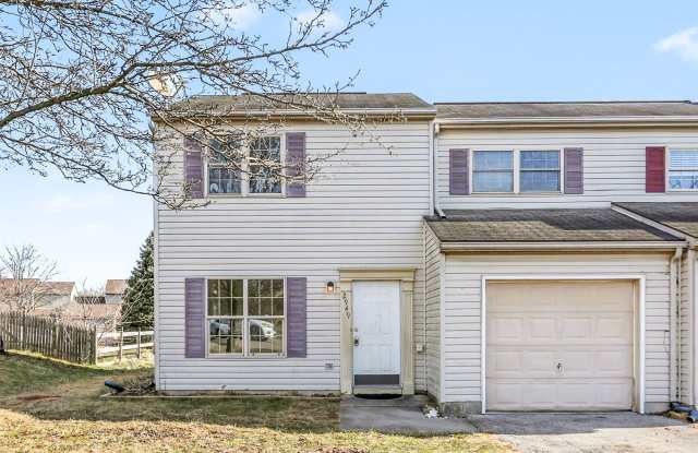 Photo of Three bedroom, one and a half bathroom end unit townhome in Dover