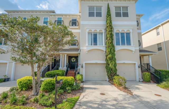 Venetian Harbor 3 bed 2.5 bath + Office/Den & 2 car tandem oversized garage!