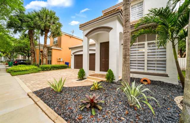 5233 Southwest 155th Way