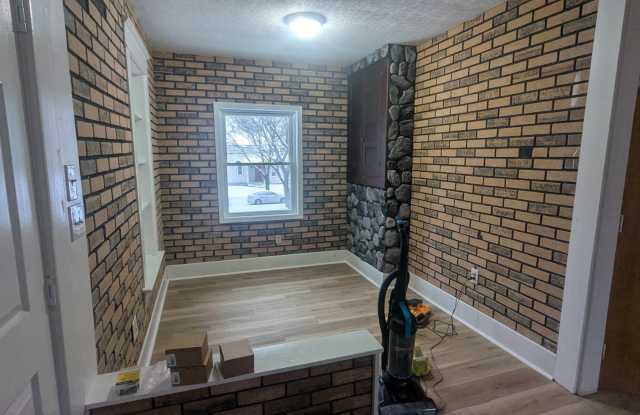 656 West 4th Street - 2