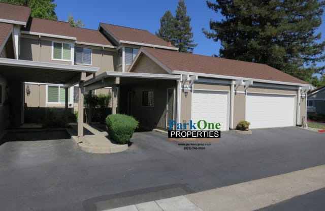 54 Donegal Way - 54 Donegal Way, Martinez, CA 94553