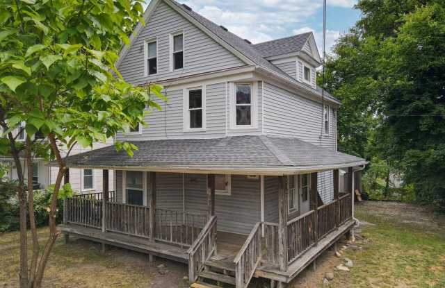 39 North Balch Street - Up