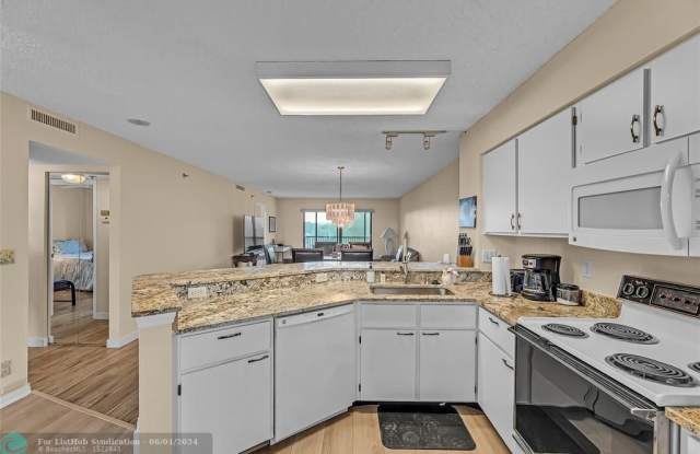2238 N Cypress Bend Dr