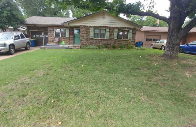 112 West Hartman Avenue