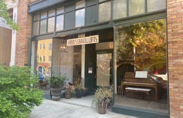 2217 2nd Ave. N unit 303