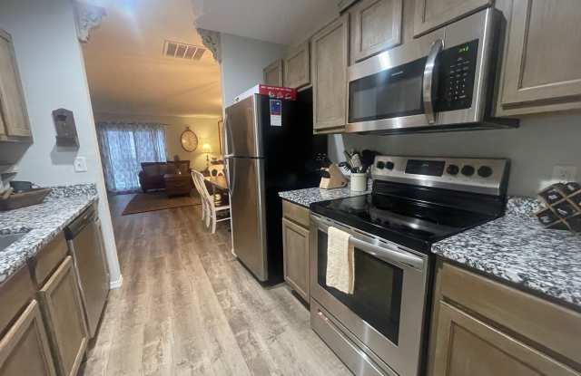 Recently Renovated Furnished 3 Bedroom 2 Bath Condo/ Apartment for Rent in Branson, MO