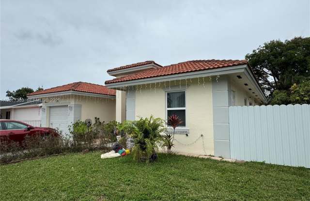 11951 SW 192nd Ter