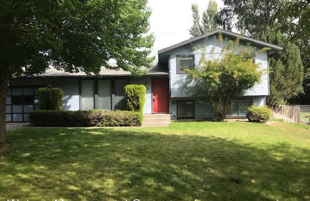 514 E Shenandoah - 514 East Shenandoah Drive, Spokane, WA 99208