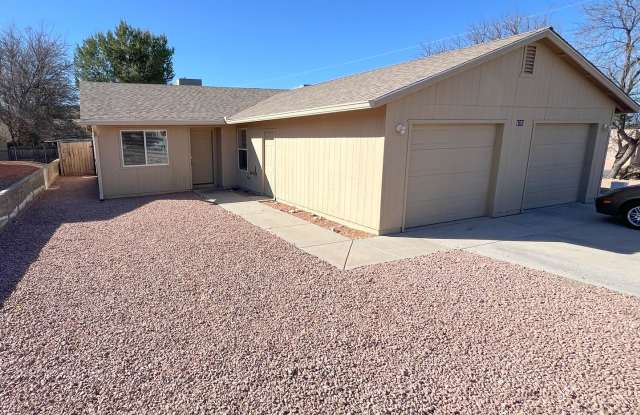 DUPLEX APARTMENT - RIMROCK/LAKE MONTEZUMA