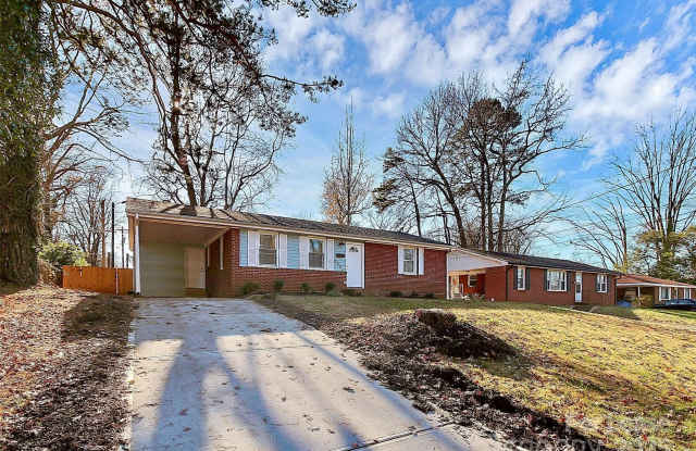 2921 Ravencroft Drive