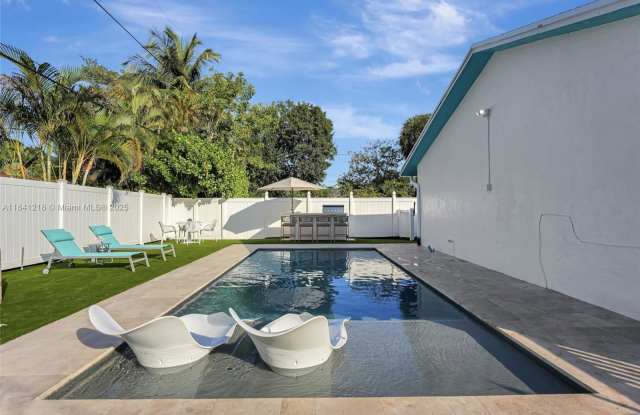 1319 Southwest 30th Street