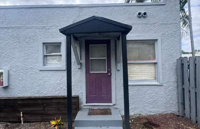 25 SW 10th St. #3