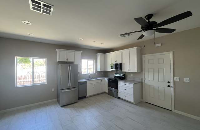 426 El Monte Rd