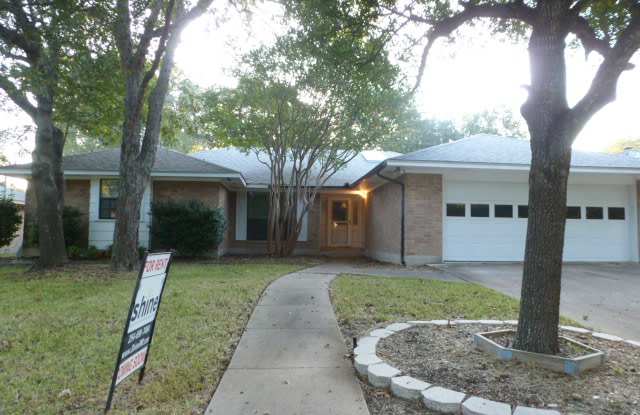 3709 Las Moras Drive