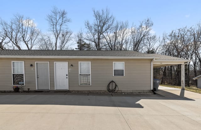 112 West Saint Joseph Avenue - 112 West Saint Joseph Avenue, O'Fallon, MO 63366