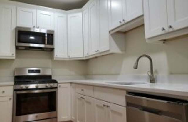 Photo of Renovated Brookline / Coolidge Corner 4 Bed/2 Bath on Harris St for September 1st. NO BROKER FEE