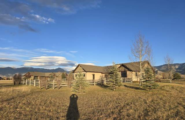 45 Spain Bridge Circle Drive