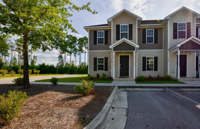 101 W Murrow Lane - 101 W Murrow Ln, Jacksonville, NC 28546