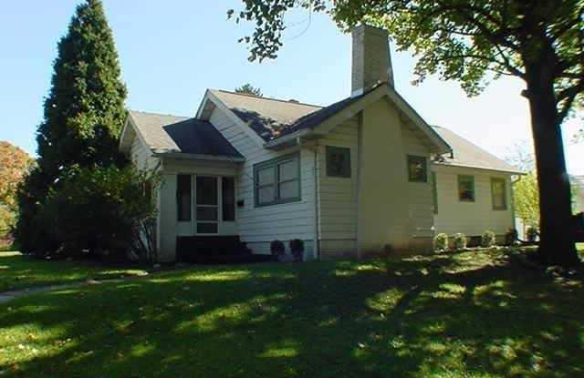 451 W 44th Street