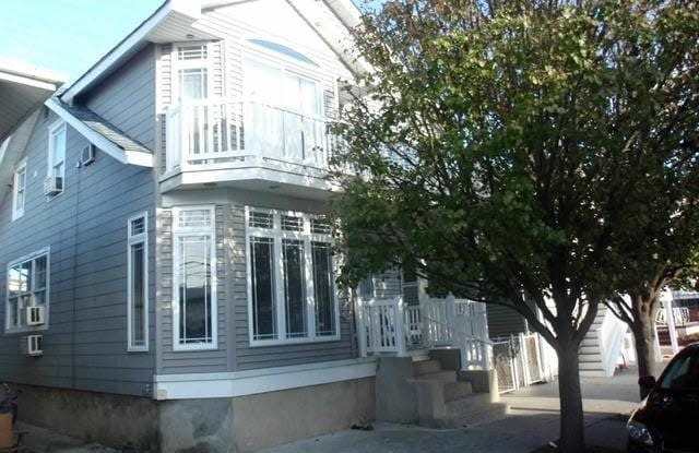 5 S Richards Ave Ave - 5 South Richards Avenue, Ventnor City, NJ 08406