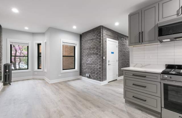 Photo of 7738 N Eastlake Terrace