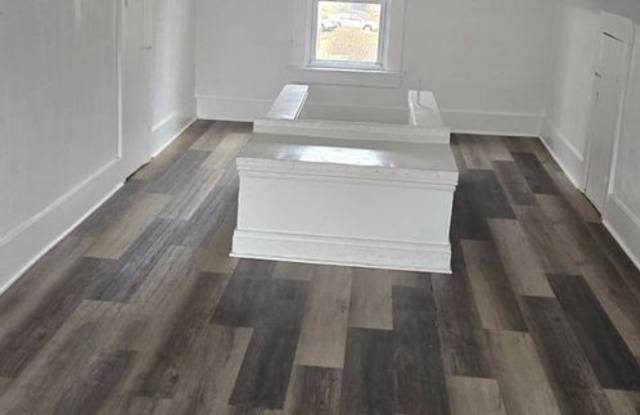 Charming 4-Bedroom Property in Prime Location