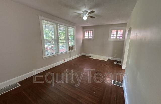 835 Greenwich Avenue