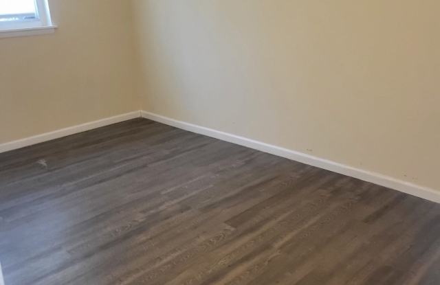 Photo of 5032 Denmore Avenue - 5032-3A