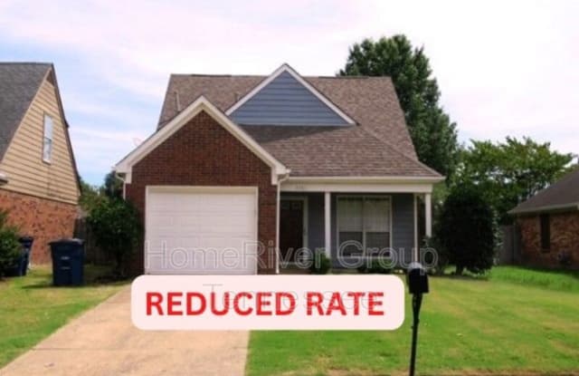 9786 Riggan Dr - 9786 Riggan Drive, Olive Branch, MS 38654