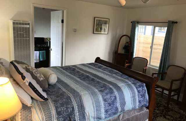 Photo of Awesome Furnished Cottage in Point Loma Heights