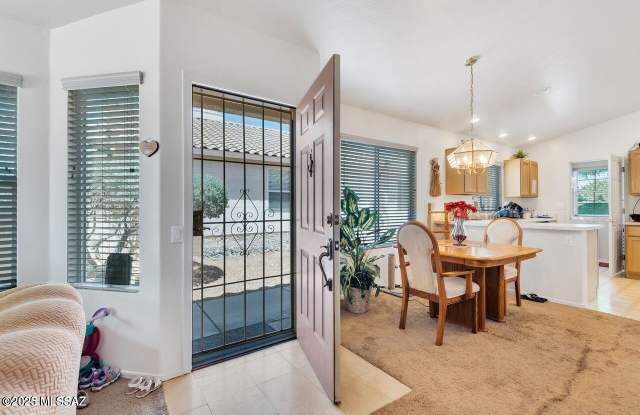 9091 N Ironwood Bluffs Lane