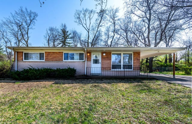 22 Queensbrook Place - 22 Queensbrook Place, Olivette, MO 63132