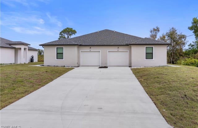 469/471 Loretta Avenue S - 469 Loretta Avenue South, Lehigh Acres, FL 33974