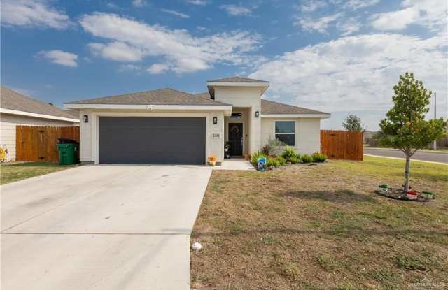 Photo of 2201 N 26th Drive