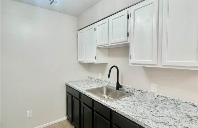 13-19 Cole Street unit: A22