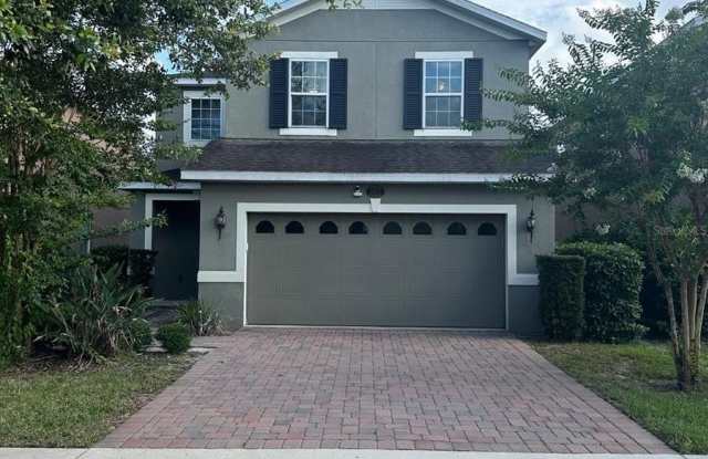 1382 RILEY Circle