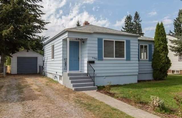 Close to Spokane Community College. AVAILABLE 04/24 - 1743 North Smith Street, Spokane, WA 99207