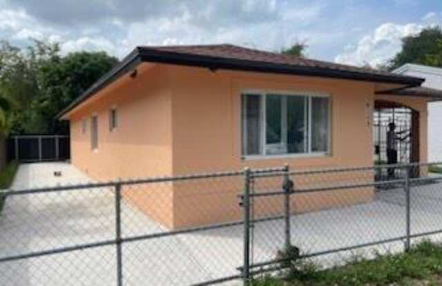 Photo of 20795 Northwest 41st Avenue