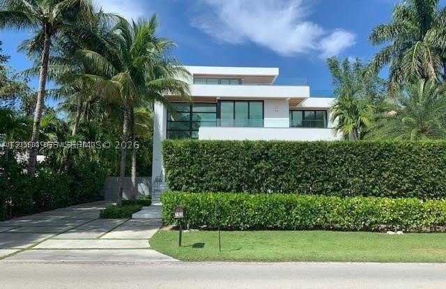 785 Harbor Drive