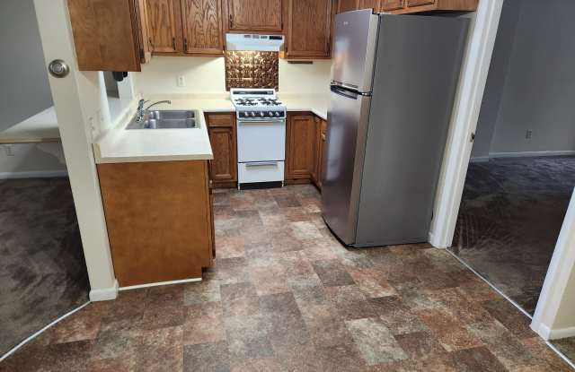 337 E. Main St. - 1