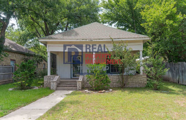 Cozy 2 Bedroom Home Near Historic Downtown Glen Rose
