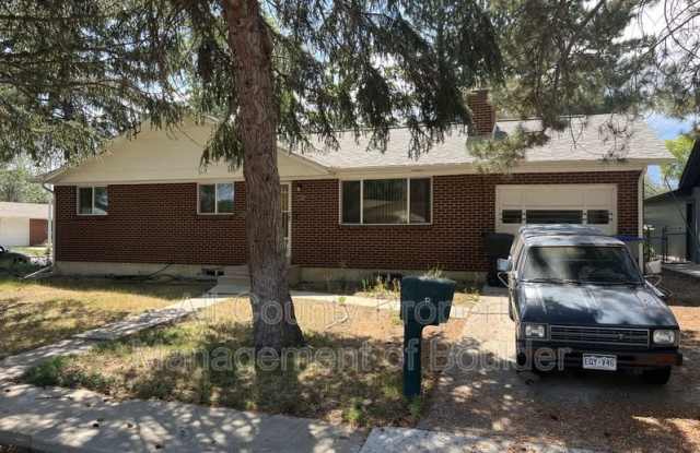 1729 Countess Ct