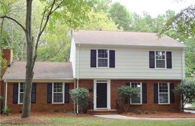 6430 Farmingdale Drive - 6430 Farmingdale Drive, Charlotte, NC 28212