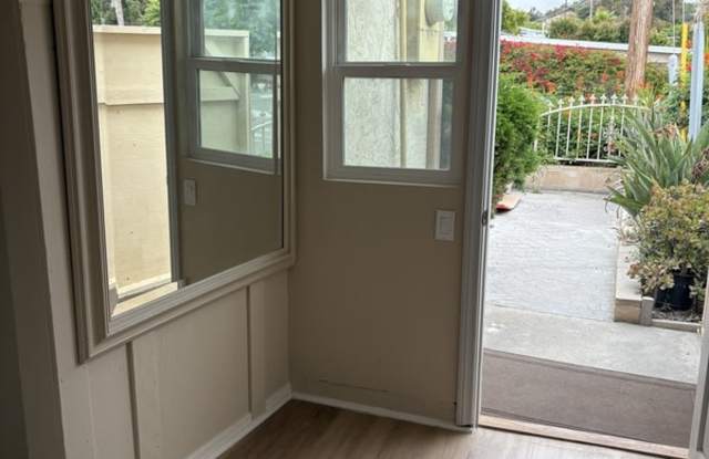 418 Honeysuckle Lane - 1