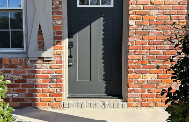 59 Cricket Ln, Lincoln