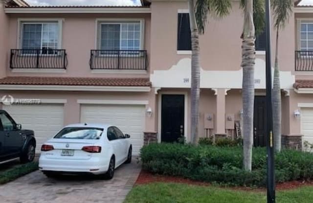 295 Las Brisas Cir # 295 - 295 Las Brisas Cir, Sunrise, FL 33326